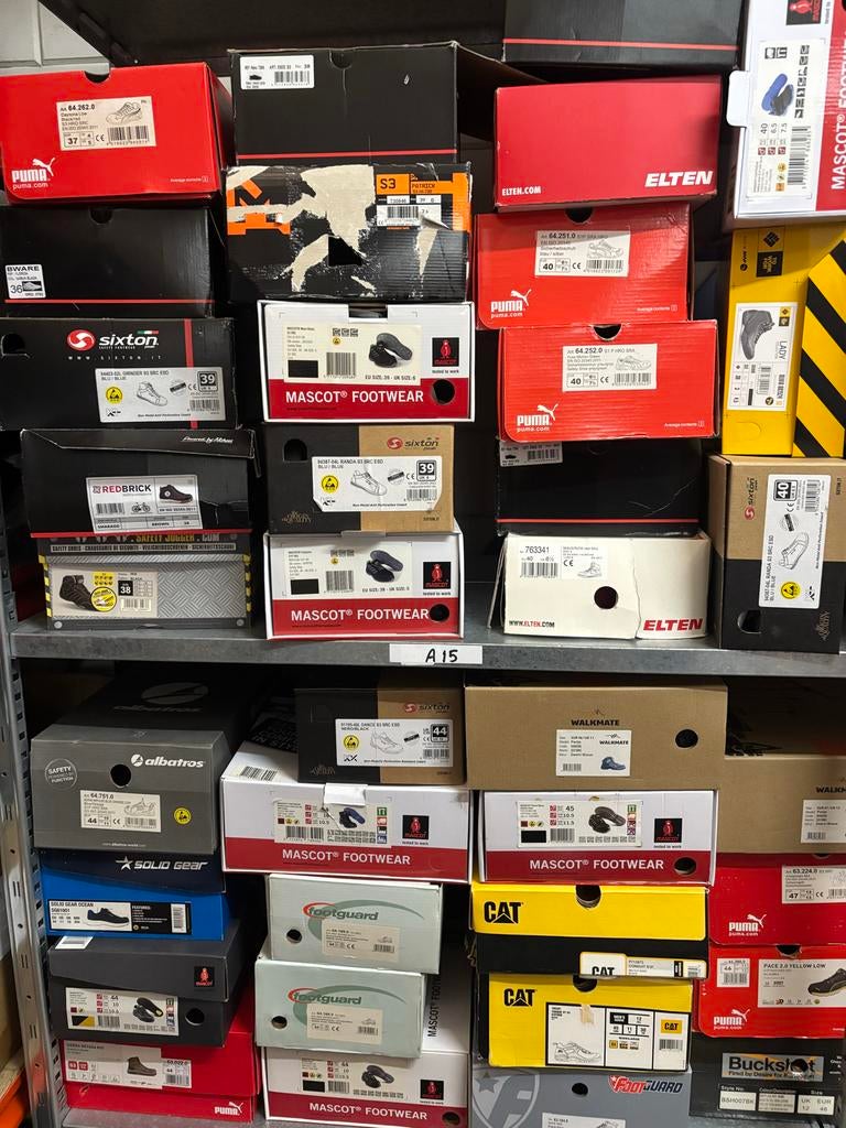 Assortiment werkschoenen - Laatste modellen met korting!, Ophalen of Verzenden, Nieuw, Overige kleuren, Werkschoenen