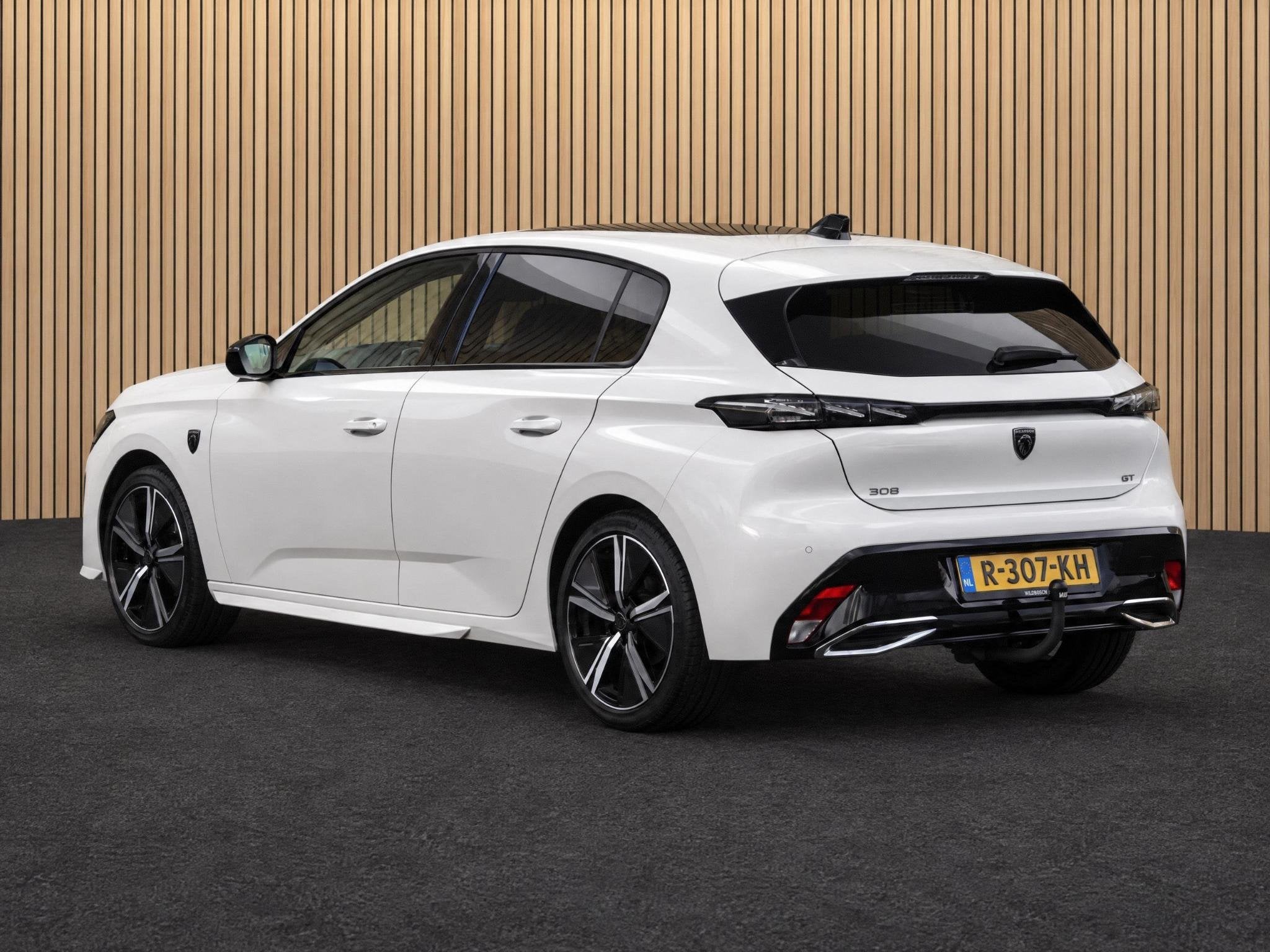 Peugeot 308 1.2 PT 130 GT | Automaat | 360 Camera / Navi /, Gebruikt, 1199 cc, Wit, 3 cilinders