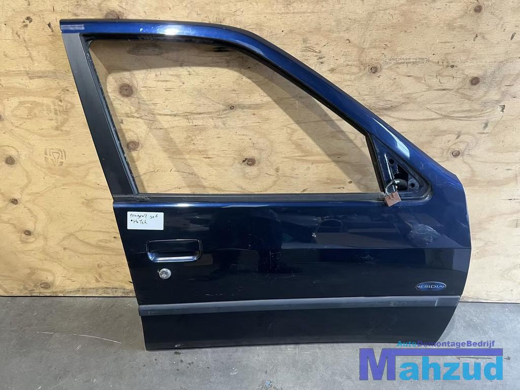 PEUGEOT 306 Hatchback blauw Rechts voor deur 1993-2000, Taurusavenue 1
2132 LS  Hoofddorp, NL, Gebruikt, Contact.group@renault.com