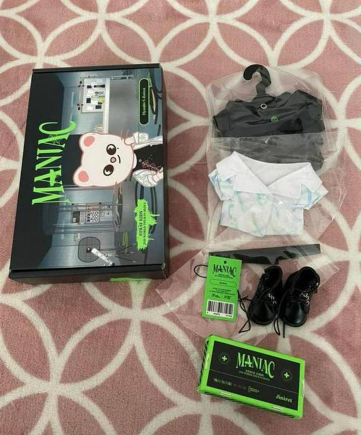 SKZOO Stray Kids Jiniret Maniac Outfit, Ophalen of Verzenden, Nieuw, Foto of Kaart