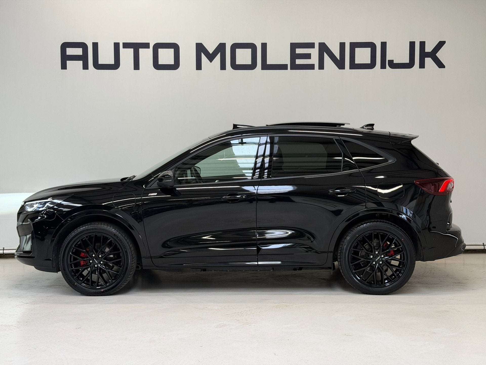 Ford Kuga 2.5 PHEV ST-Line X / Pano / Alcant / B&O / 360 cam, Auto's, Dealer onderhouden, Gebruikt, Zwart, 4 cilinders