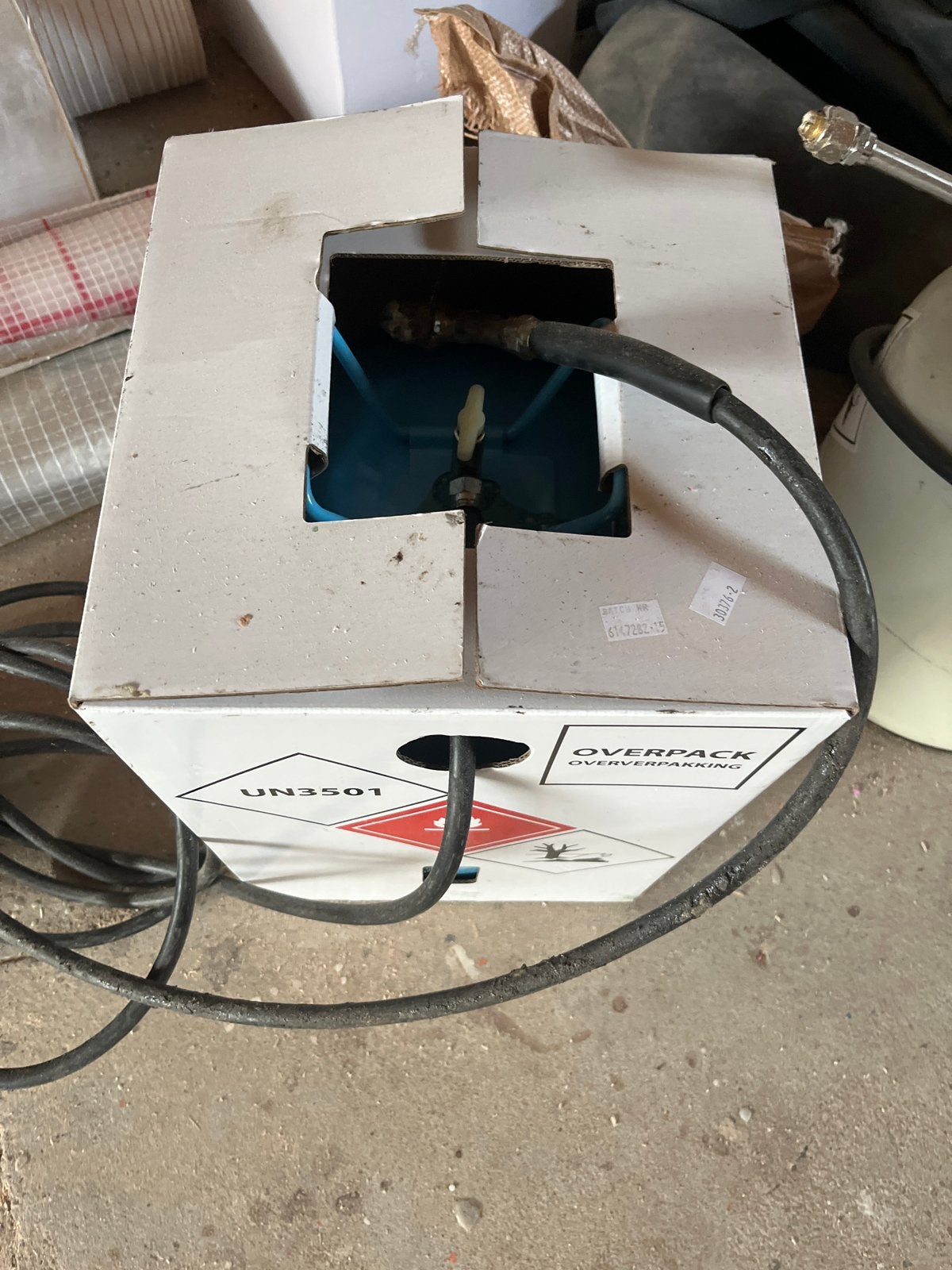 Spuitpistool met gasfles (Het vat is vol) epdm, Doe-het-zelf en Verbouw, Ophalen of Verzenden, Gebruikt