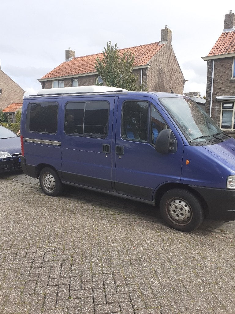 Buscamper met dakverhoging - Ideaal voor handige lasser, Caravans en Kamperen, Campers, Buscamper of Camperbus, Tot en met 2, Particulier