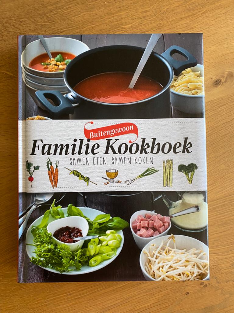 Familie Kookboek, Boeken, Kookboeken, Ophalen of Verzenden, Zo goed als nieuw, Nederland en België