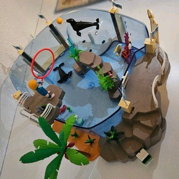 Sale! - Playmobil 9060 Family Fun Aquarium, Zeehondenbassin, Complete set, Overige typen, Ophalen of Verzenden, Zo goed als nieuw