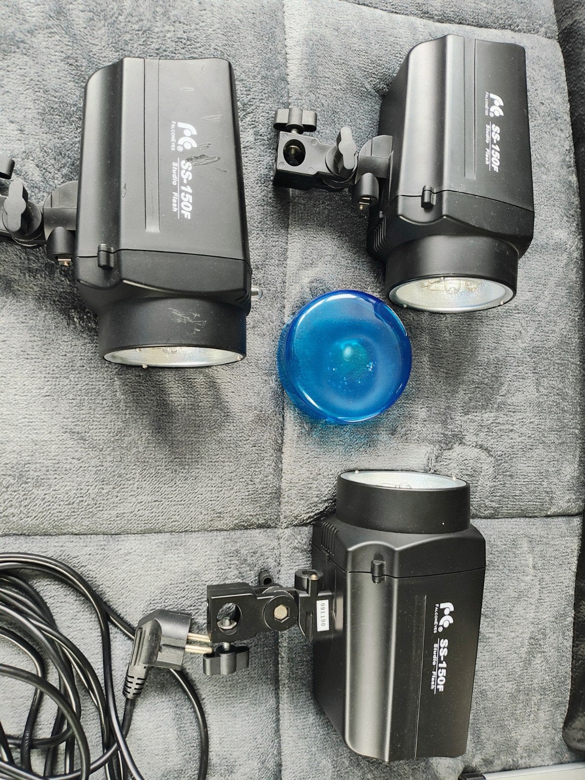 Falcon Eyes SS-150F Studio Flitsset met Statieven en Softbox, Ophalen