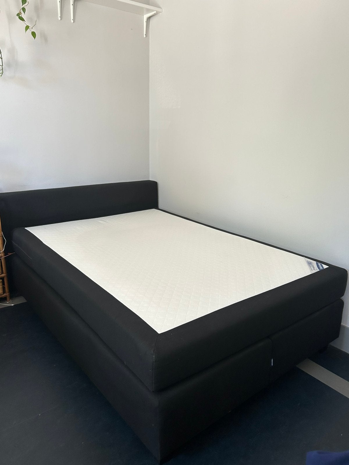 Karlsson boxspring 140x200 cm, Huis en Inrichting, Slaapkamer | Boxsprings, Ophalen, Zwart, Tweepersoons, 140 cm