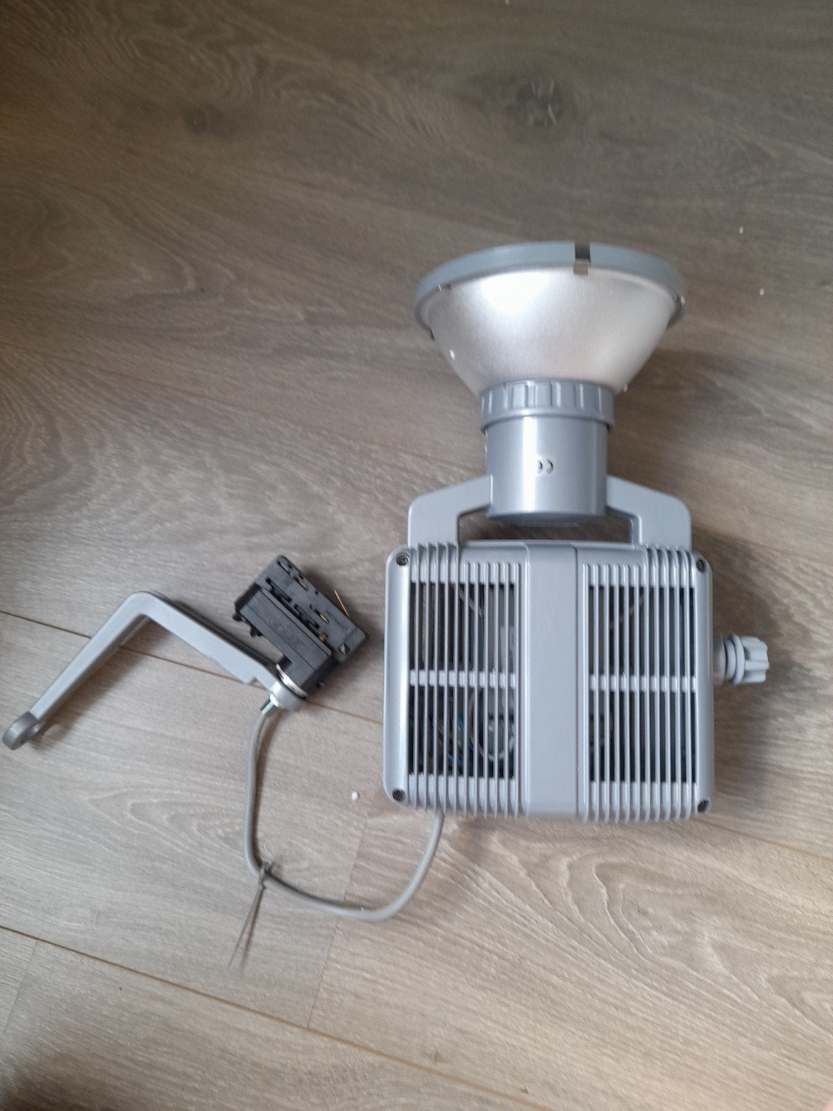 4 Nieuw lampen prijs 10 euro per stuk 

21CM breed
33CM diep, Ophalen of Verzenden, Nieuw
