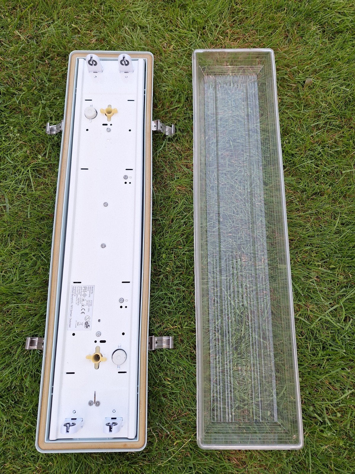 Waterdichte TL armatuur 67x16 cm - IP65, Ophalen, Gebruikt