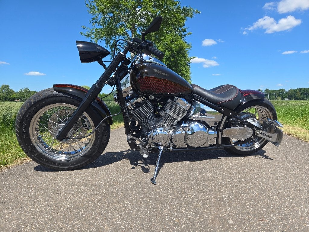 Yamaha Dragstar 650 Custom showbike XVS650, 2 cilinders, Occasion, Chopper, Particulier