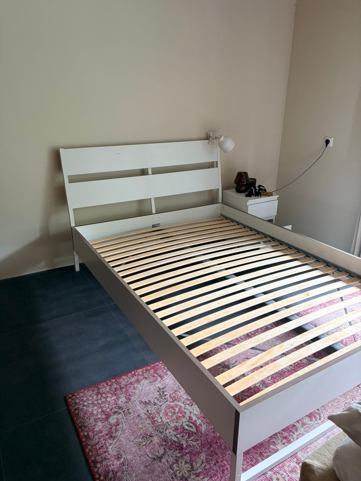 Ikea bed 140/200 cm, Wit, Tweepersoons, Zo goed als nieuw, Hout