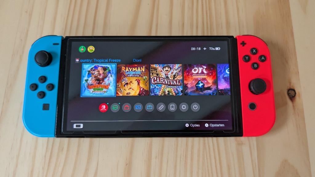 Nintendo Switch OLED met Mario Kart 8 en accessoires, Spelcomputers en Games, Spelcomputers | Nintendo Switch, Switch OLED, Met games