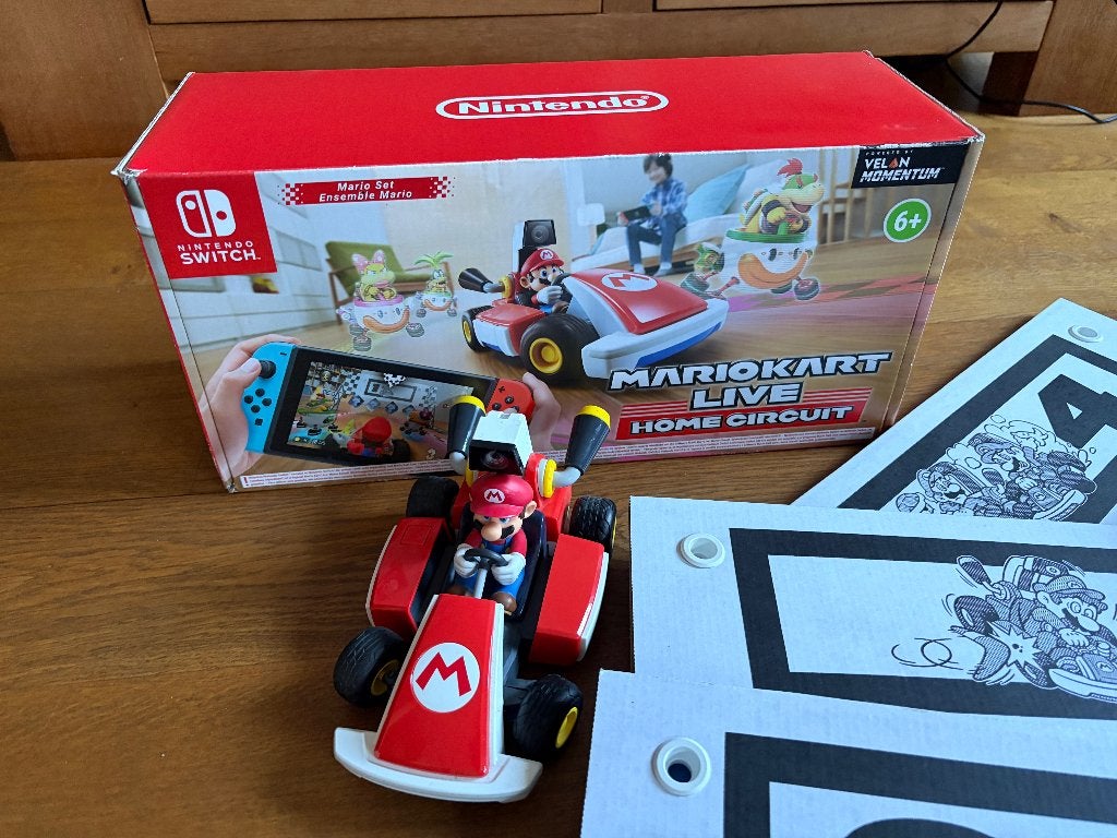 Mario kart live home circuit, Mario edition, Ophalen of Verzenden, Zo goed als nieuw, Met 1 controller, Switch Original