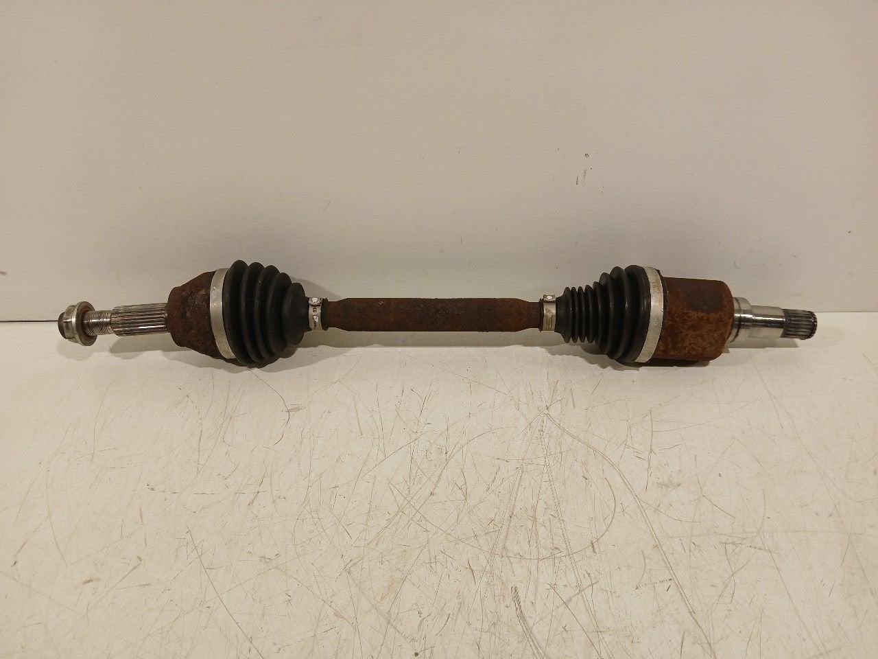 Aandrijfas links voor Ford Transit, Onderdelen@venauto.nl, Van der Ven Autorecycling B.V., Gebruikt, Ettenseweg 76, 4706 PB Roosendaal, The Netherlands