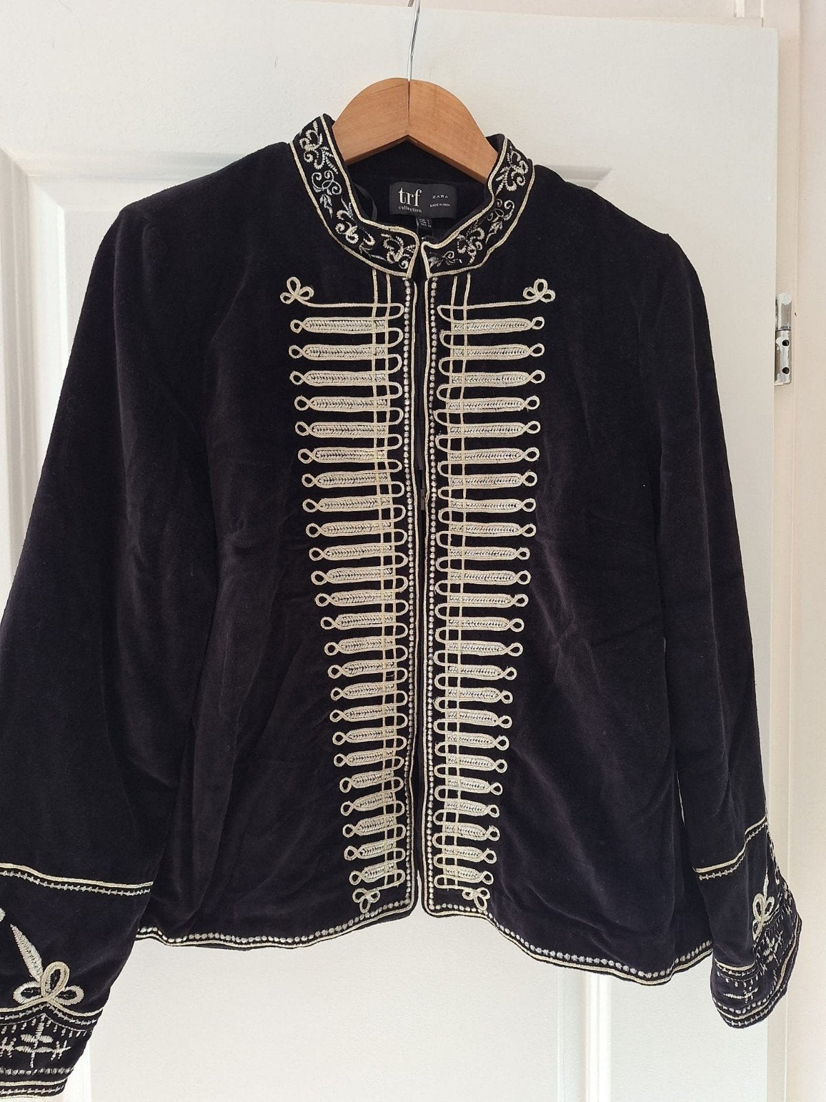 Zara TRF Zwart fluwelen jasje met borduursel, Maat 38/40 (M), Zwart, Nieuw, Ophalen of Verzenden