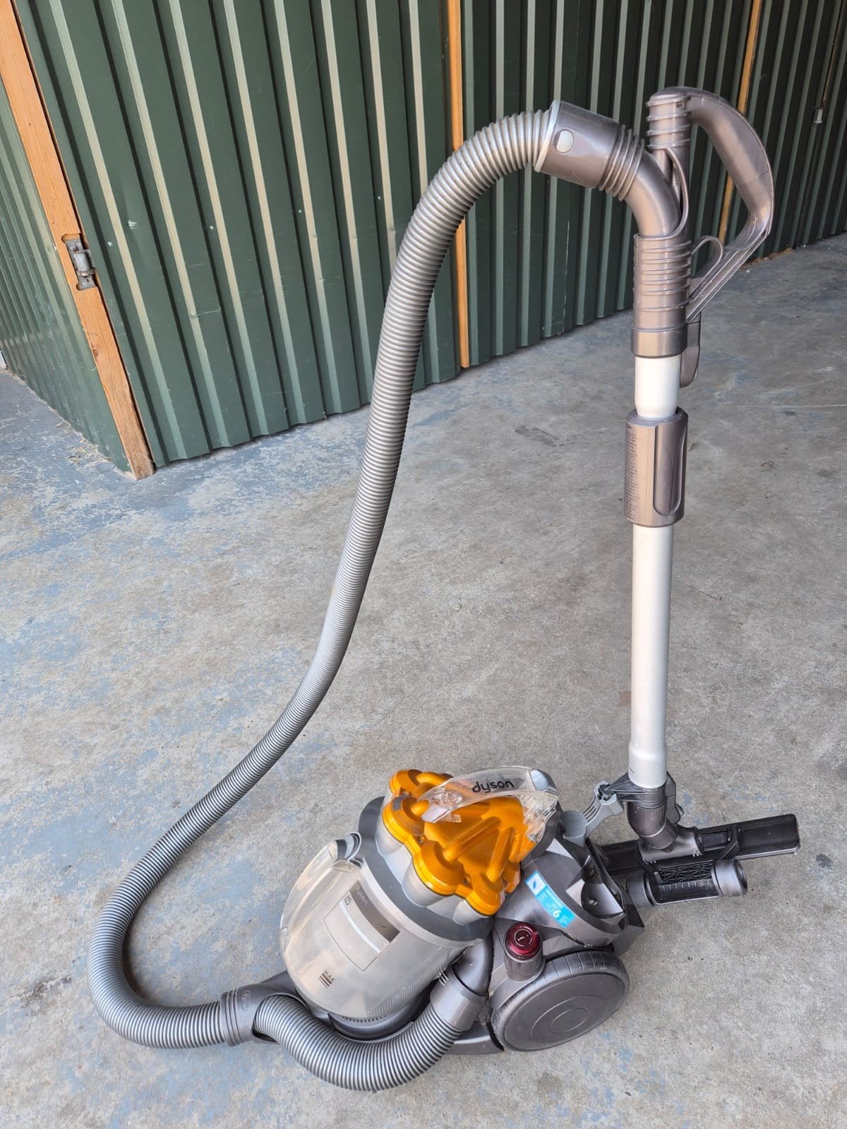 Dyson DC19 Stofzuiger - Krachtig en Betrouwbaar, Ophalen, Gebruikt, Dyson, Geschikt voor harde vloeren
