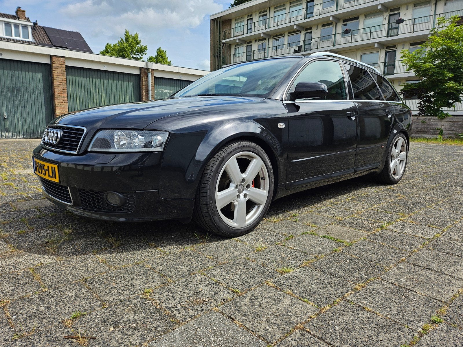 Audi A4 3.0 V6, Zwart, 10 km/l, Stationwagon, 93 €/maand