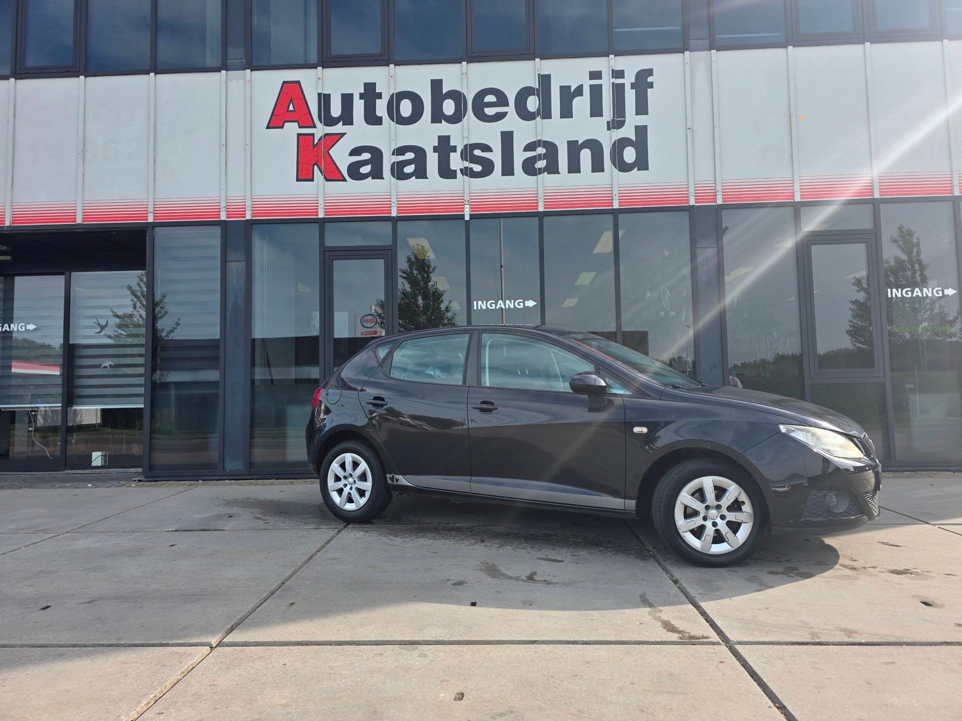 Seat Ibiza 1.4 Stylance - Clima - Cruise -, Voorwielaandrijving, Zwart, 4 cilinders, Parkeersensor