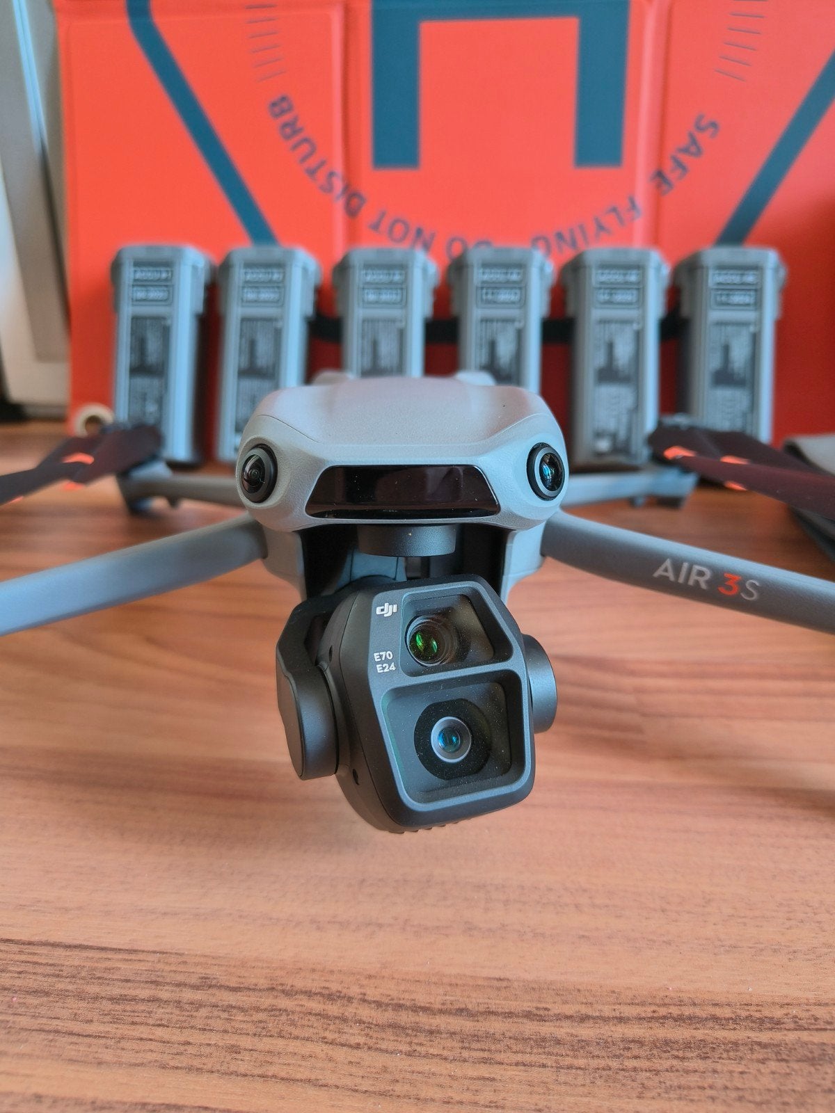 DJI Air 3s Fly More Combo drone met toebehoren en 6 accu's!!, Cameradrone, Zo goed als nieuw, DJI, Meer dan 10 kilometer
