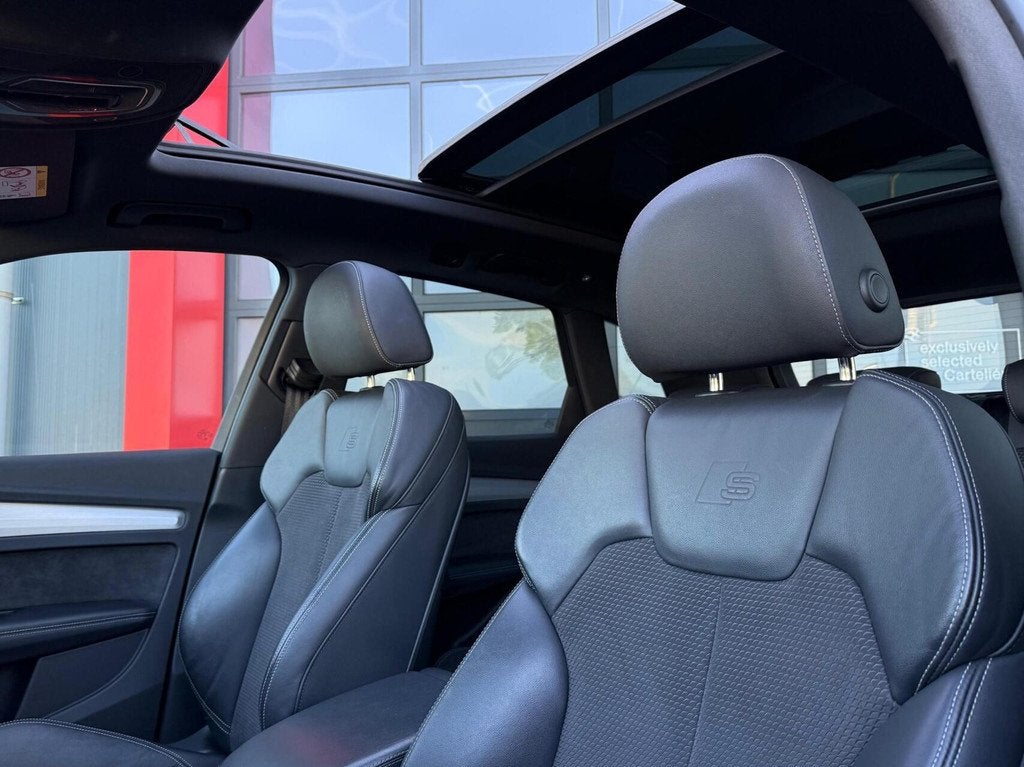 Audi Q5 55 TFSI e S-Line Quattro Competition Black Edition |, Auto's, Audi, Automaat, Zwart, 4 cilinders, Alcantara
