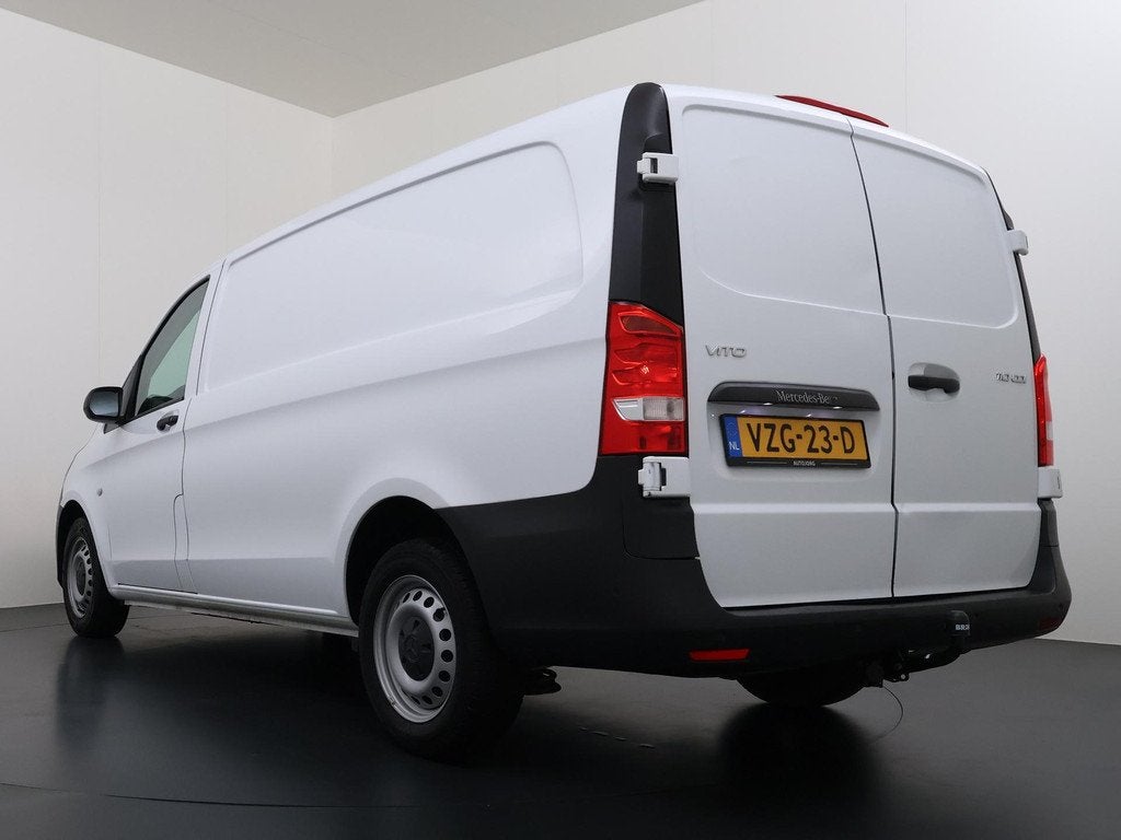 Mercedes-Benz Vito 110 CDI Lang Facelift Trekhaak Airco Navi, Auto's, Voorwielaandrijving, Gebruikt, Euro 6, 4 cilinders
