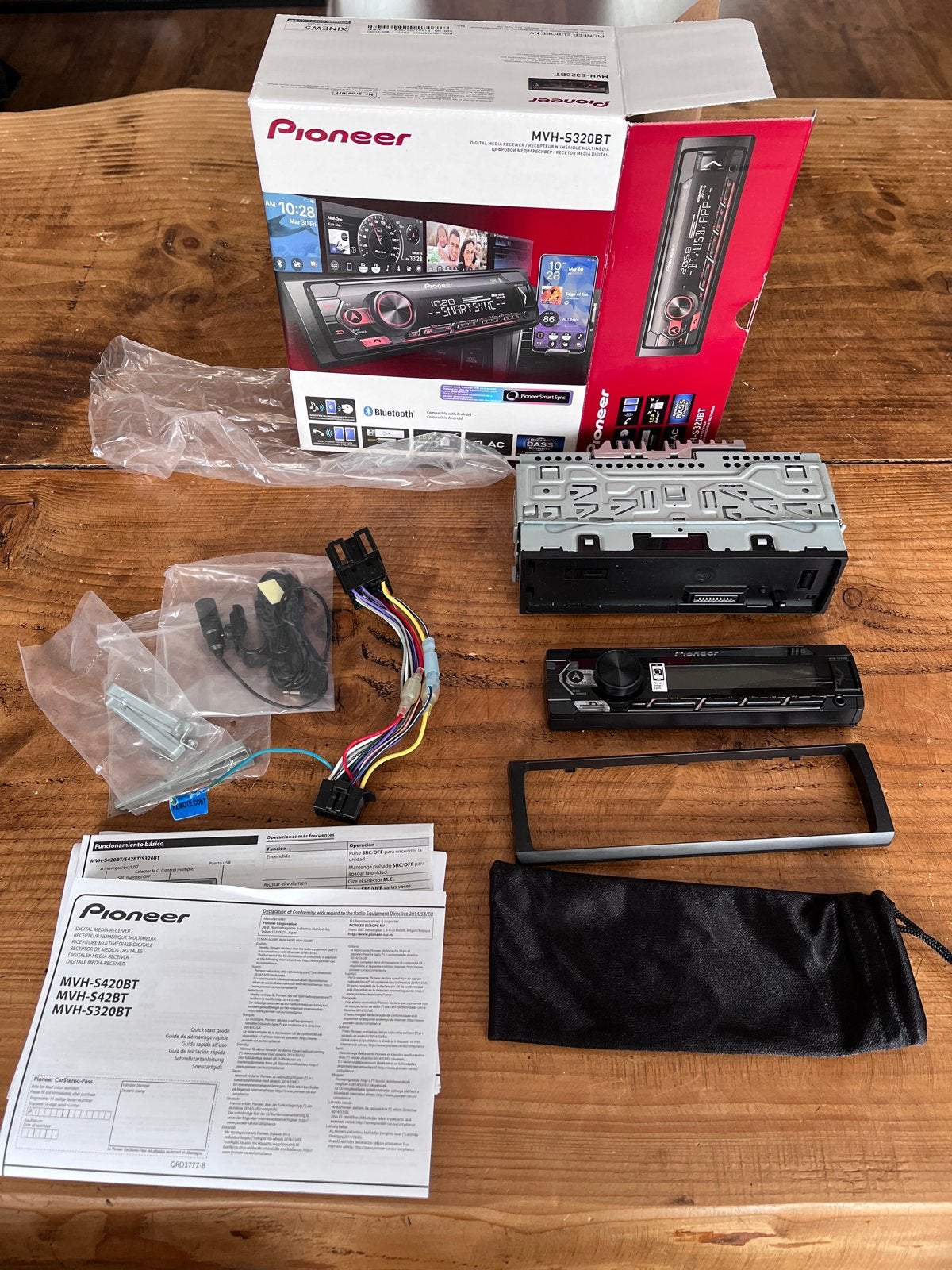 Pioneer MVH-S320BT Autoradio + Bluetooth/handsfree/4x50Watt, Ophalen of Verzenden, Zo goed als nieuw