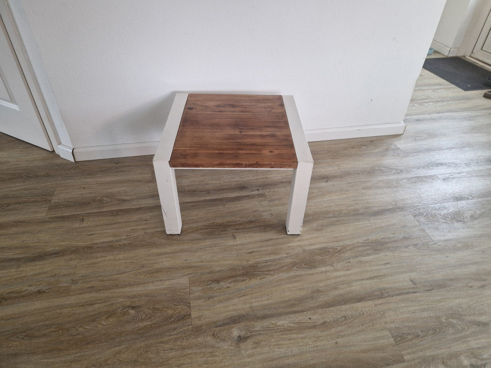 Twee mooie salon tafeltjes / bijzet tafeltjes, Ophalen, Minder dan 45 cm, Vierkant, 55 tot 75 cm