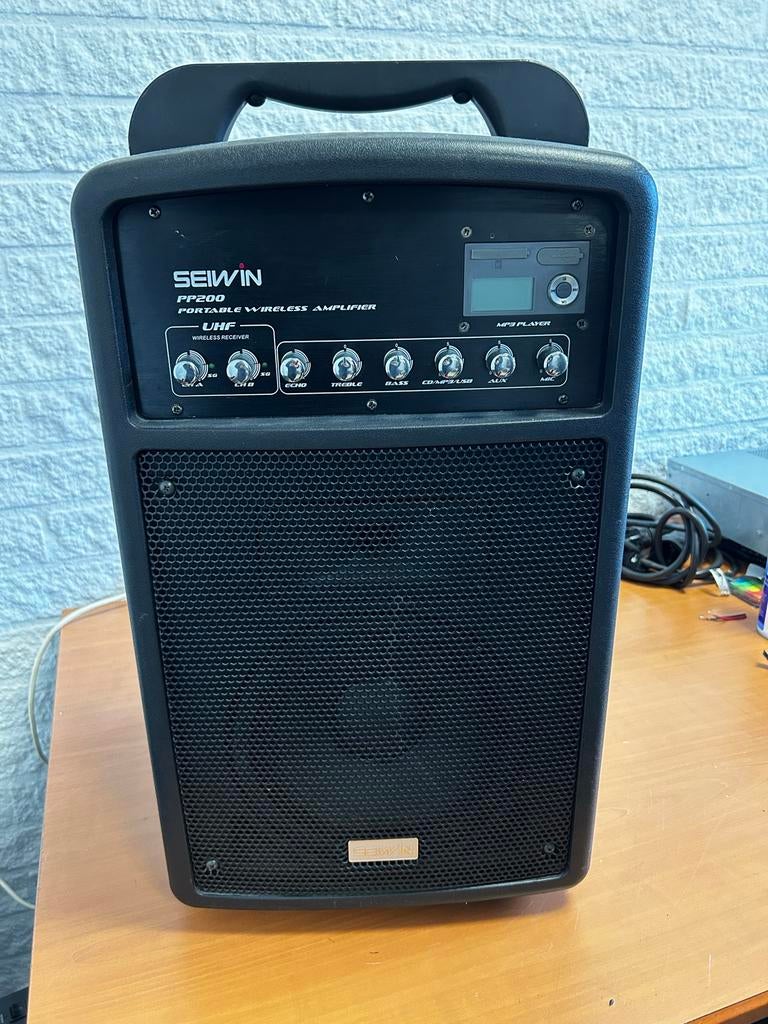 Seiwin PP200 Draagbare Draadloze Versterker met CD/MP3, Audio, Tv en Foto, Luidsprekers, Gebruikt, Overige typen, 60 tot 120 watt