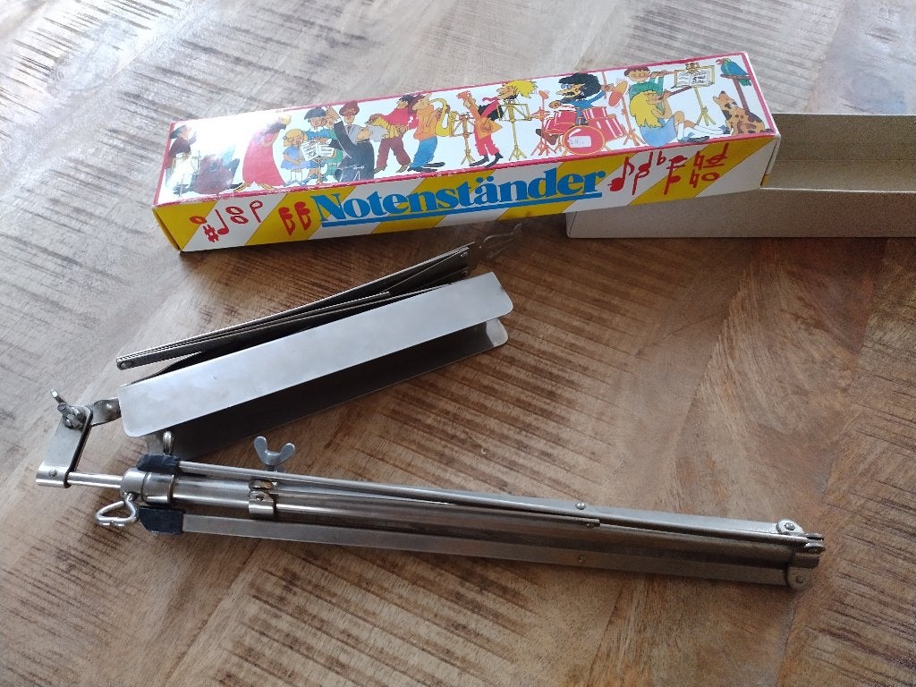 Te koop aangeboden: muziekstandaard , Ophalen of Verzenden, Gebruikt, Muziekstandaard, Klarinet