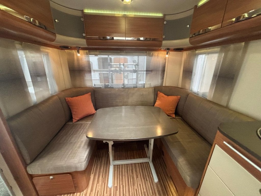 Adria Adora 462 PU voortent fietsenrek fransbed lichtgewicht, Rondzit, Bedrijf, 4 tot 5 meter, Tot en met 4