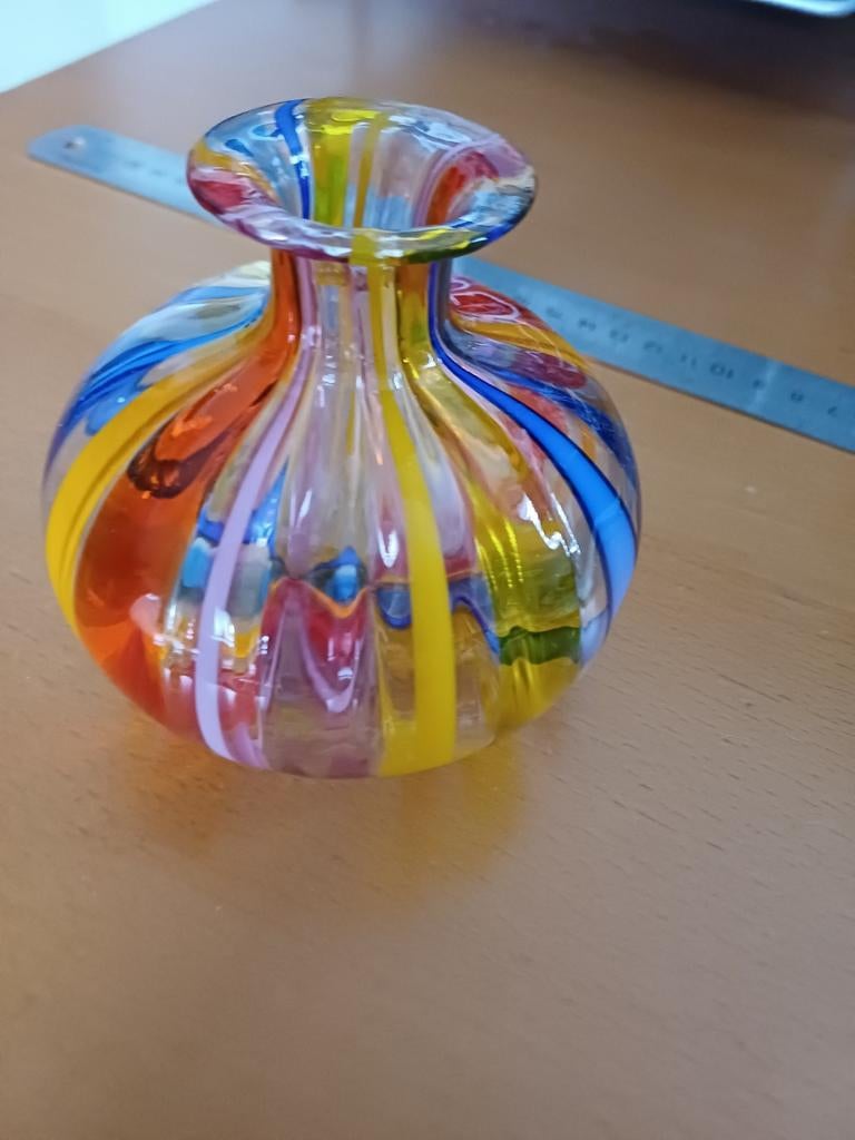 Kleurrijke glazen vaas uit  murano Italië, Ophalen