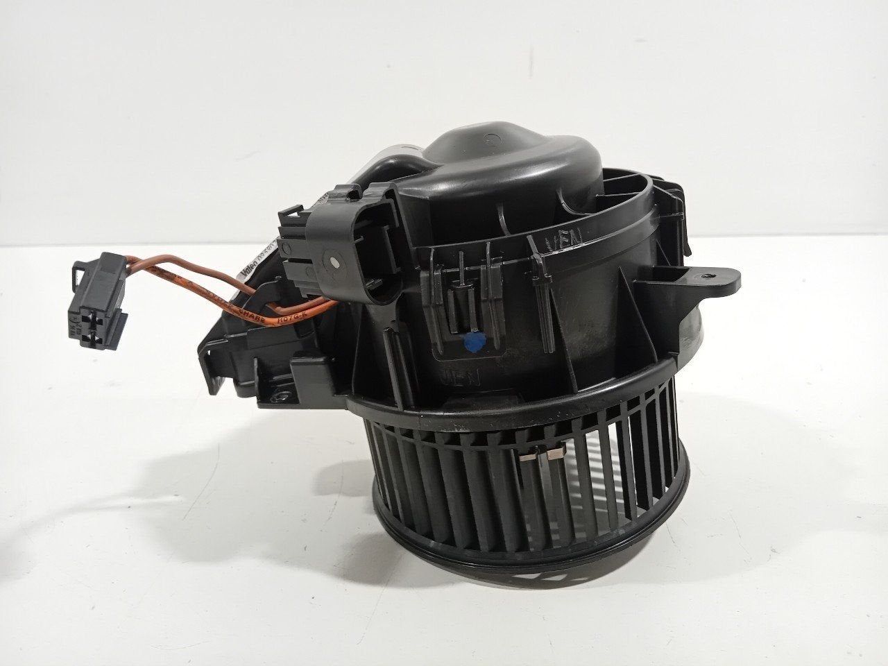 Kachel ventilator motor Audi A1, Onderdelen@venauto.nl, Van der Ven Autorecycling B.V., Gebruikt, Ettenseweg 76, 4706 PB Roosendaal, The Netherlands
