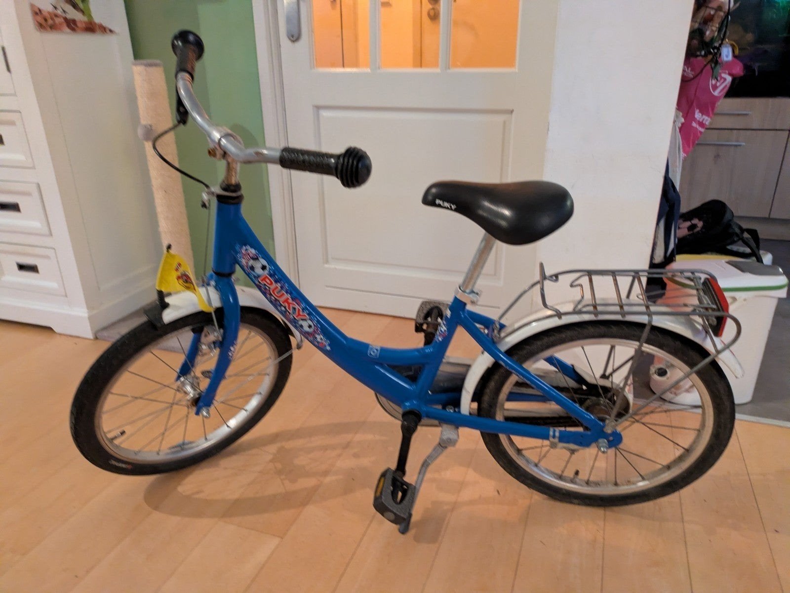puky voetbal fiets 18 inch, Ophalen, Zo goed als nieuw, 16 tot 20 inch