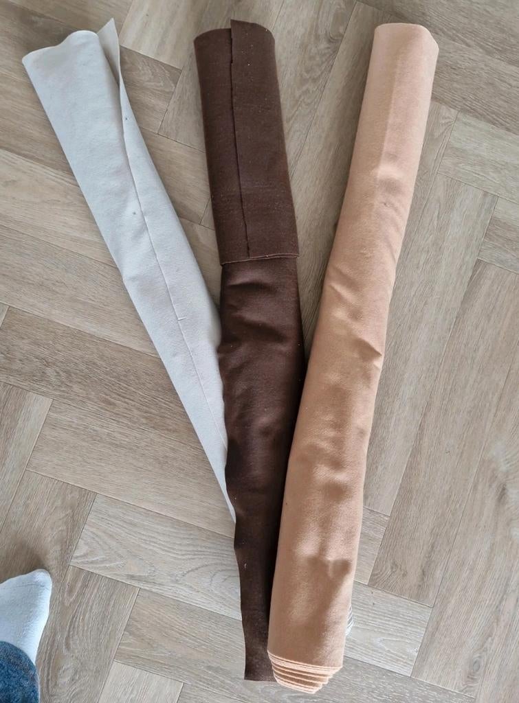 Drie rollen vilt: bruin, beige en crème, Hobby en Vrije tijd, Vilt, Ophalen of Verzenden, Nieuw, Los Vilt