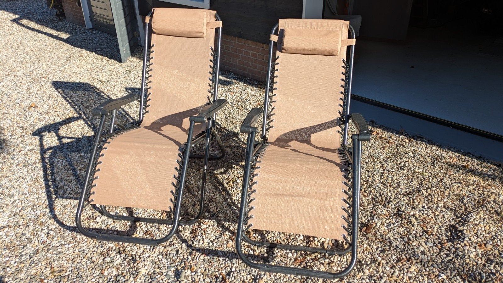 2x Zero Gravity Relaxstoelen - Beige, Ophalen of Verzenden, Gebruikt, Metaal, Inklapbaar