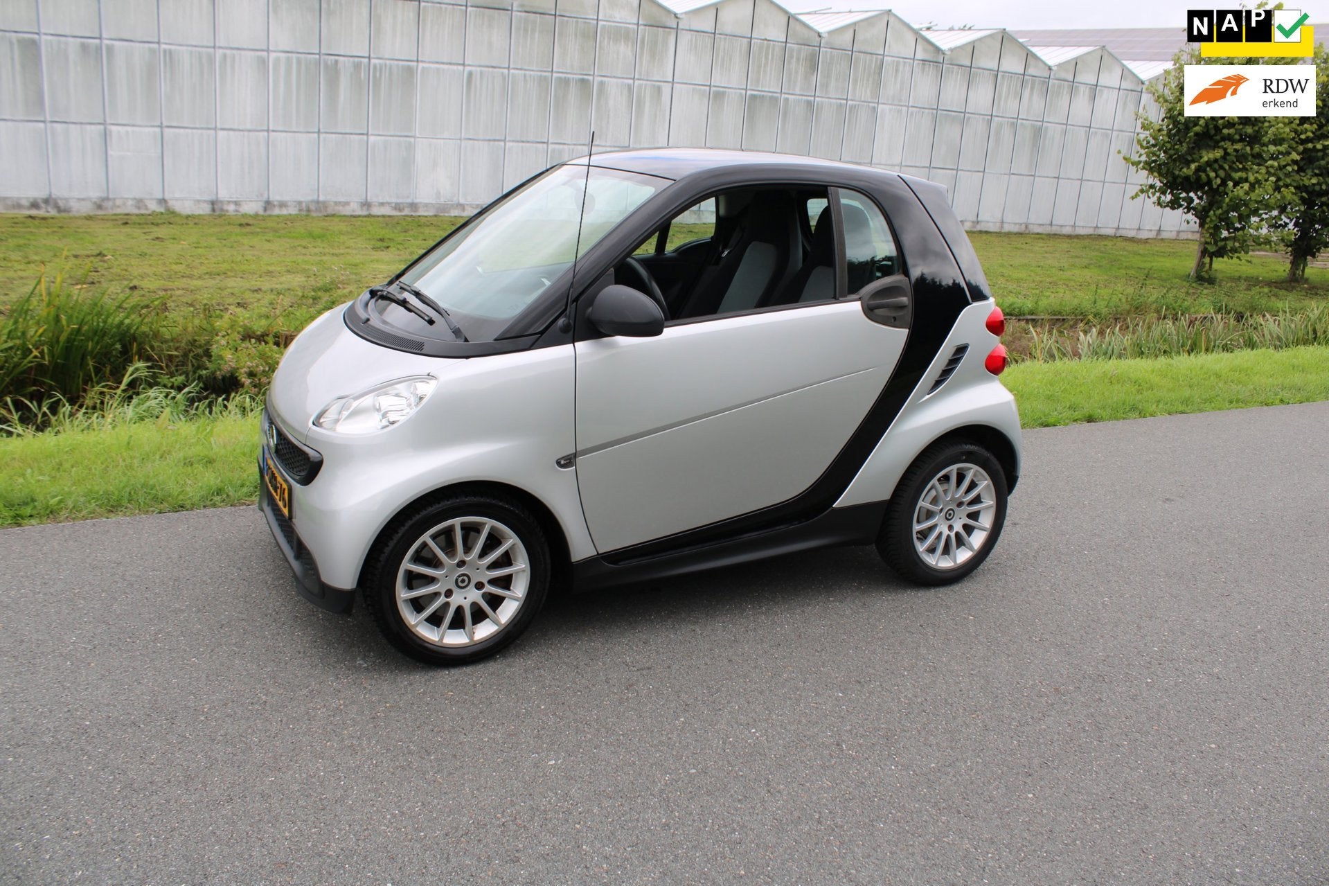 Smart Fortwo coupé 1.0 mhd Edition Pure, Auto's, Automatische klimaatregeling, Euro 5, Achterwielaandrijving, Gebruikt