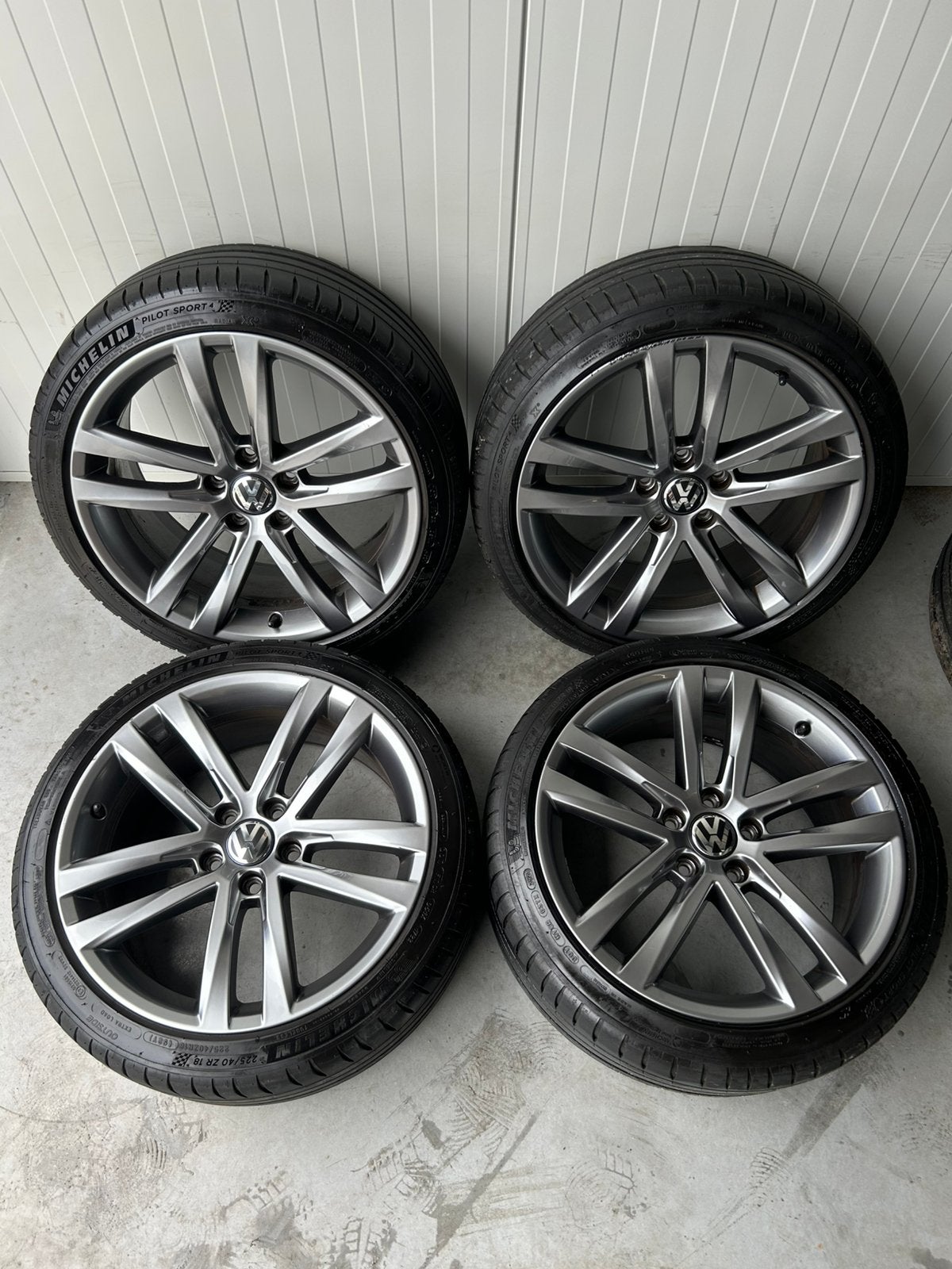 Originele Volkswagen Golf 7 R Line Salvador 5x112 18 Inch Zo, Auto-onderdelen, Banden en Velgen, 18 inch, Banden en Velgen, Ophalen of Verzenden