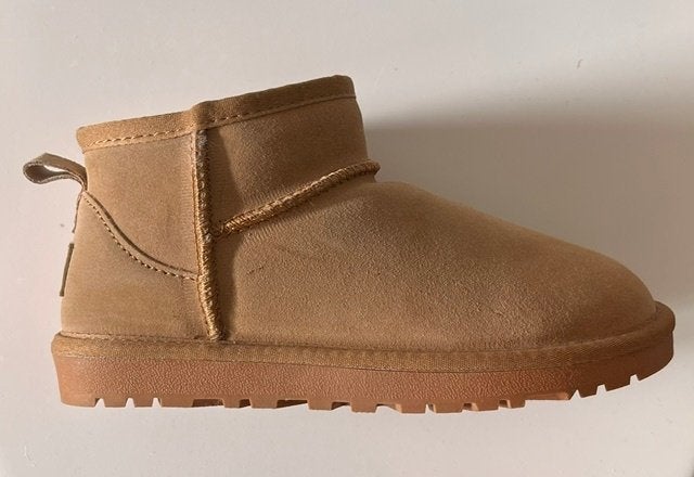 Originele classic Ultra mini UGG/Sand maat 35 - NIEUW, UGG, Beige, Lage of Enkellaarzen, Nieuw