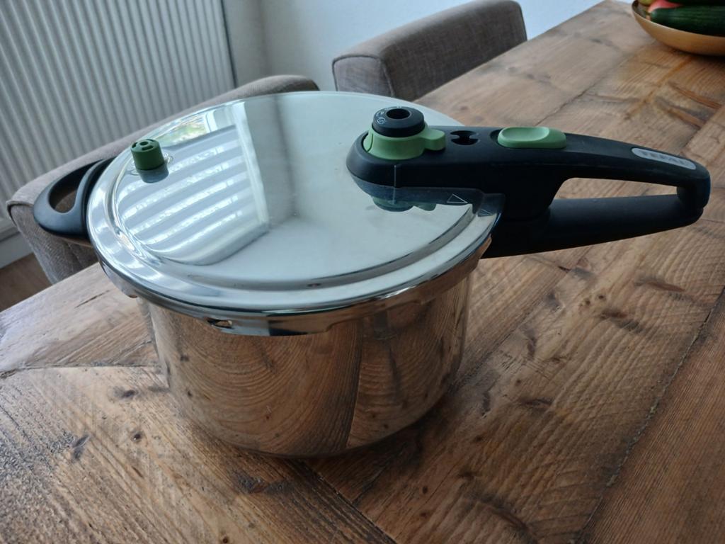 Grote Tefal Snelkookpan - Perfect voor snelle maaltijden, Ophalen, Gebruikt, Rvs