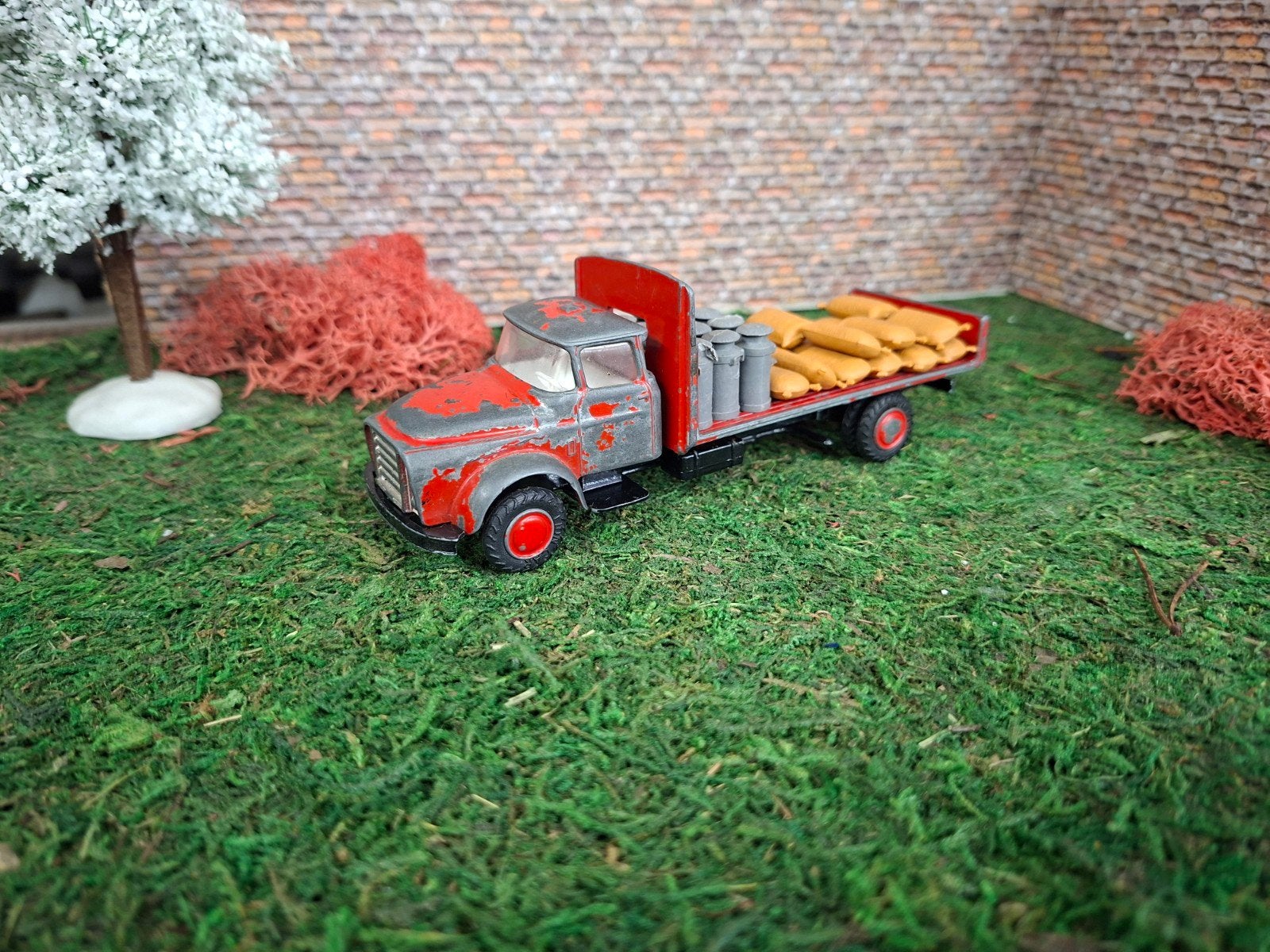 lion toys daf torpedo KLEINE LETTERS, Ophalen of Verzenden, Gebruikt, Bus of Vrachtwagen, Lion Toys