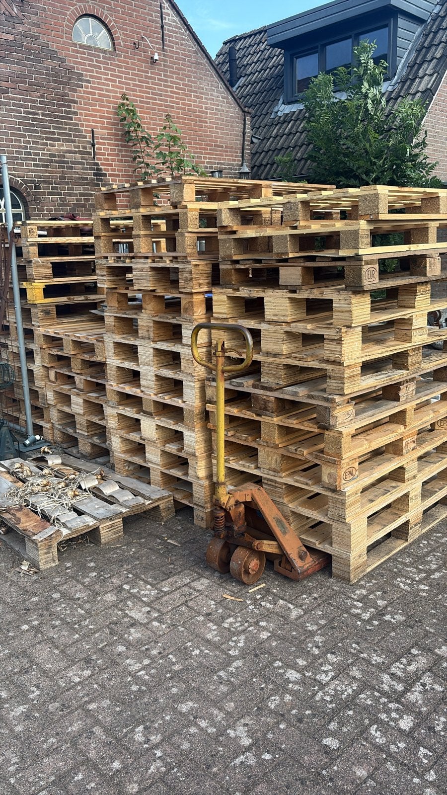 Grote stapel gebruikte pallets - transport, opslag, projecte, Ophalen of Verzenden, Overige typen