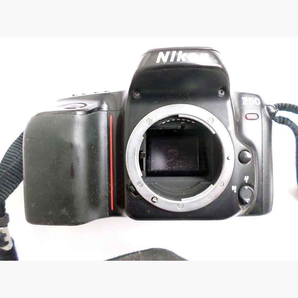 Nikon F50 body analoog (znd.lens) 35mm rolfilm fotocamera b5, Audio, Tv en Foto, Fotocamera's Analoog, Ophalen of Verzenden, Spiegelreflex