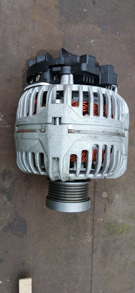 Dynamo Volvo XC90 163 pk diesel uit 2005, Ophalen of Verzenden, Gebruikt, Volvo