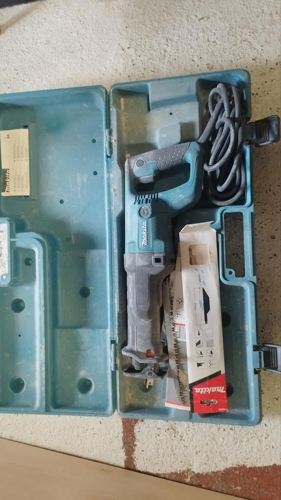 Makita Reciprozaag in koffer, Doe-het-zelf en Verbouw, Gereedschap | Zaagmachines, Ophalen, Gebruikt, Reciprozaag, Makita