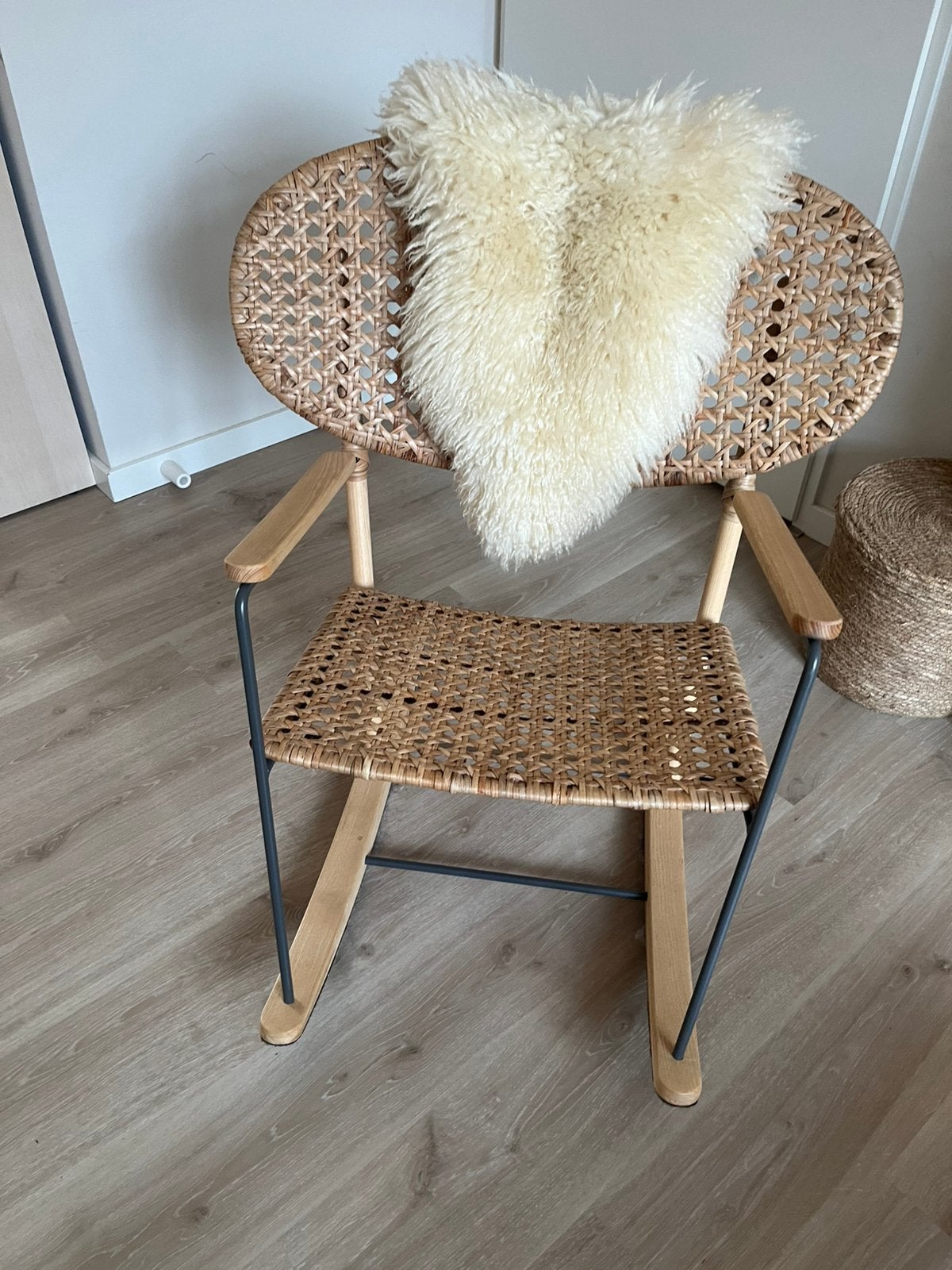 IKEA schommelstoel, Ophalen, Zo goed als nieuw, Stoel(en)