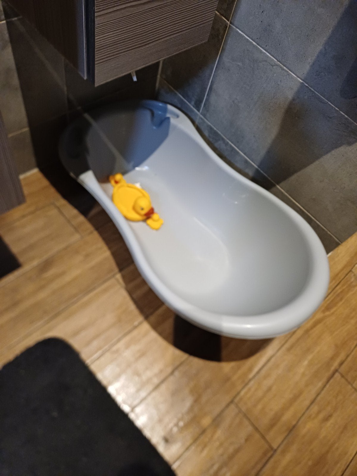 Babybadje met standaard en badeendjes, Ophalen of Verzenden