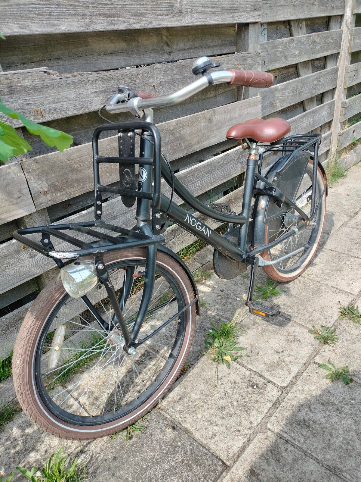 Leuke 22" zwarte meidenfiets van het merk Nogan, Fietsen en Brommers, Fietsen | Meisjes, Ophalen, Terugtraprem, 22 inch, Gebruikt