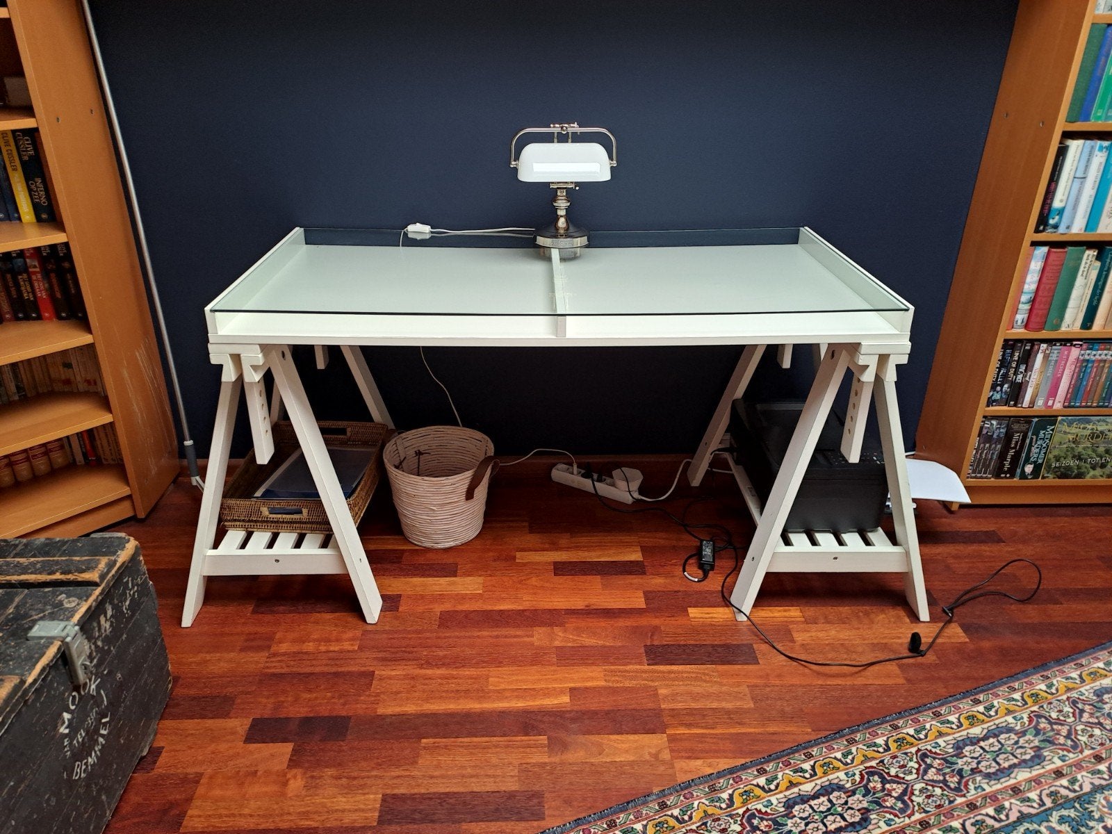 IKEA Bureau wit. 140x60 cm. Izgst., Huis en Inrichting, Bureaus, Ophalen, In hoogte verstelbaar, Scandinavisch, Zo goed als nieuw