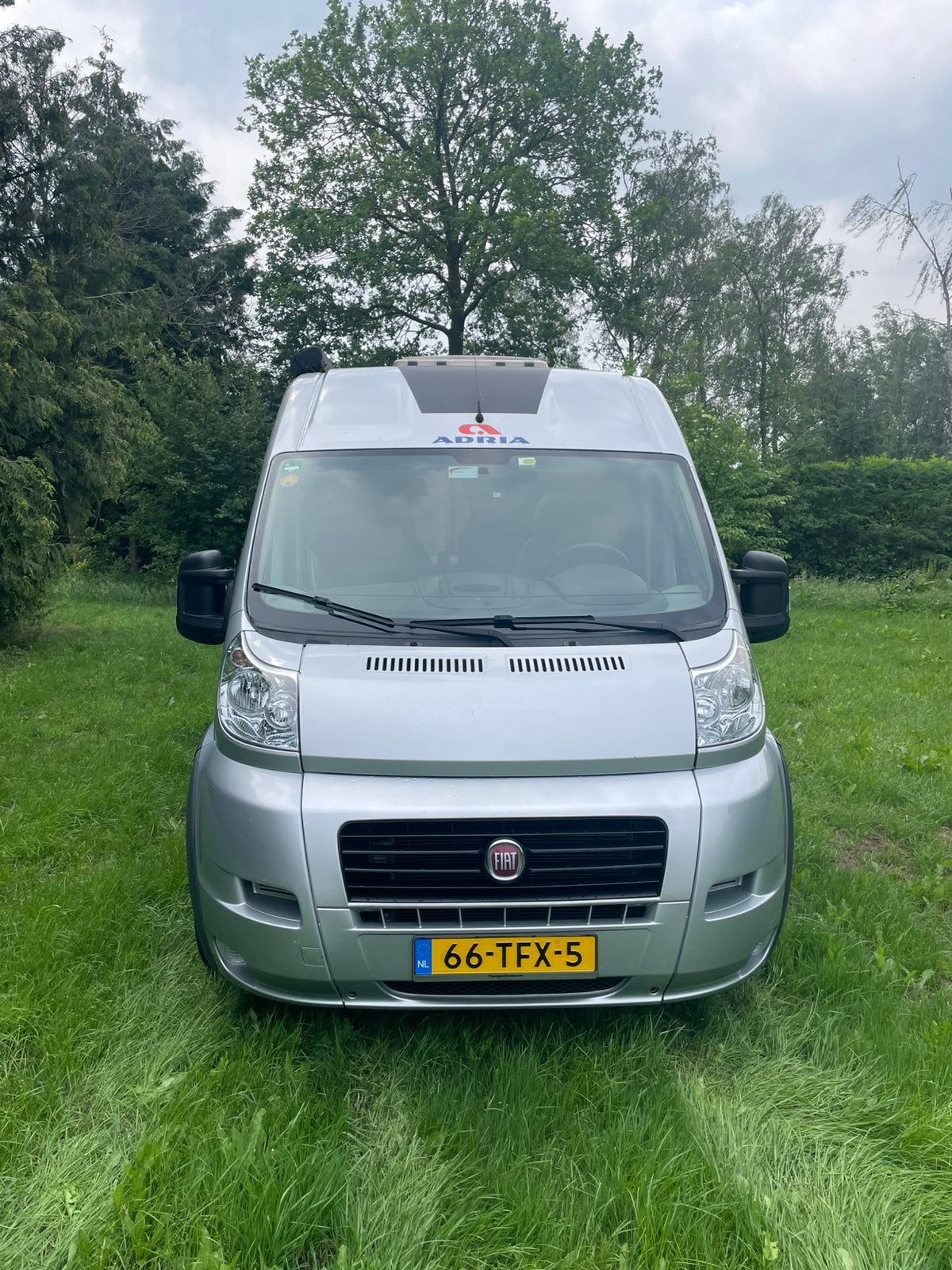 Buscamper Adria Twin 600 Multijet 160, Caravans en Kamperen, Campers, Buscamper of Camperbus, Ringverwarming, Fiat, 5 tot 6 meter