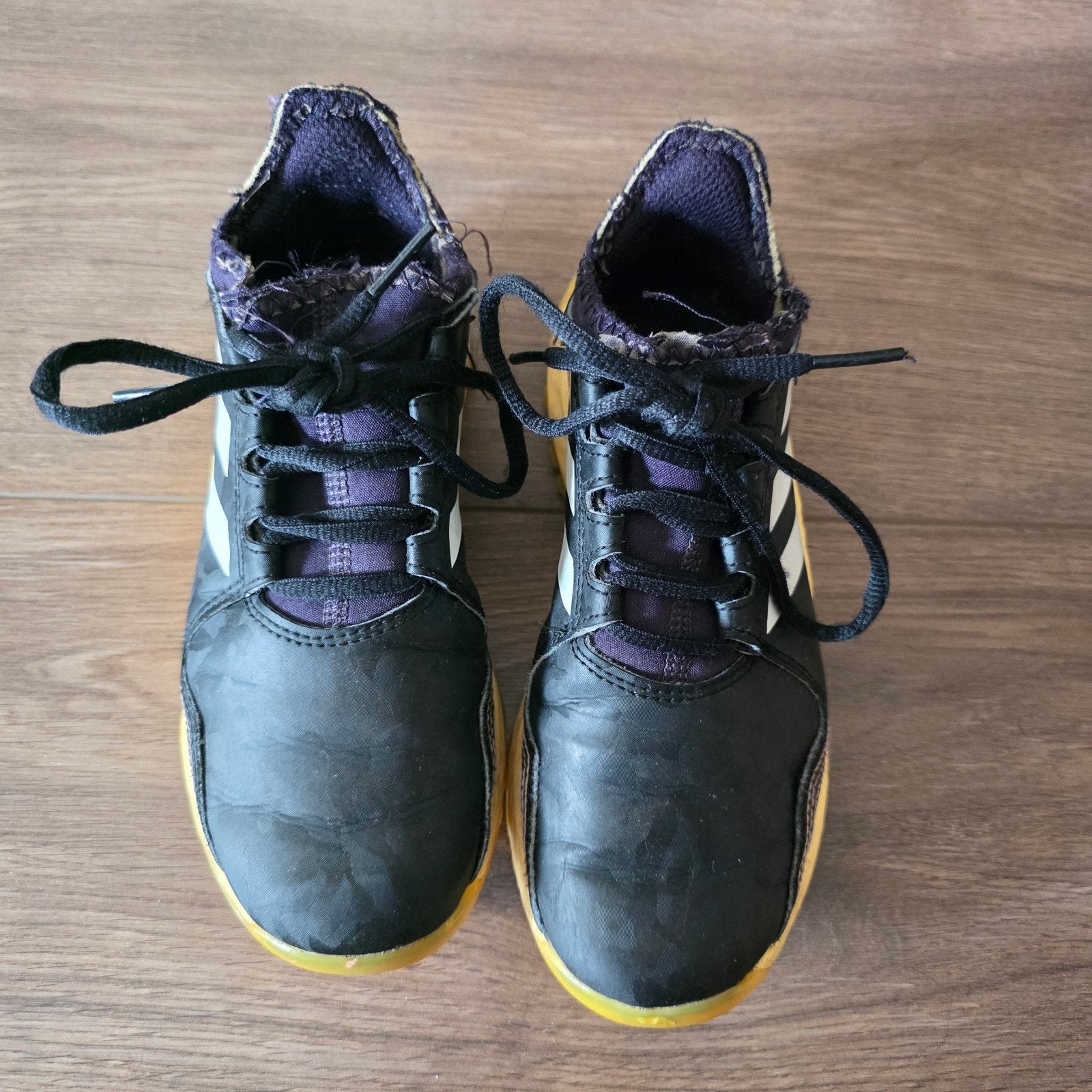 Adidas hockeyschoenen - Maat 33 frans, Sport en Fitness, Ophalen of Verzenden, Gebruikt, Schoenen